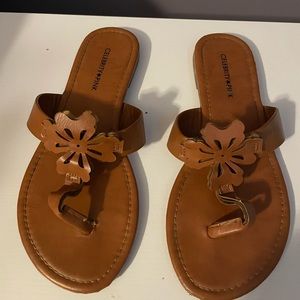 Brown size 6 flower sandals